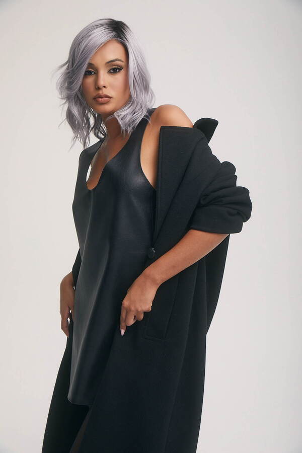 Dazzling Wavez Wig - 1513 Muse Collection Hot Buys