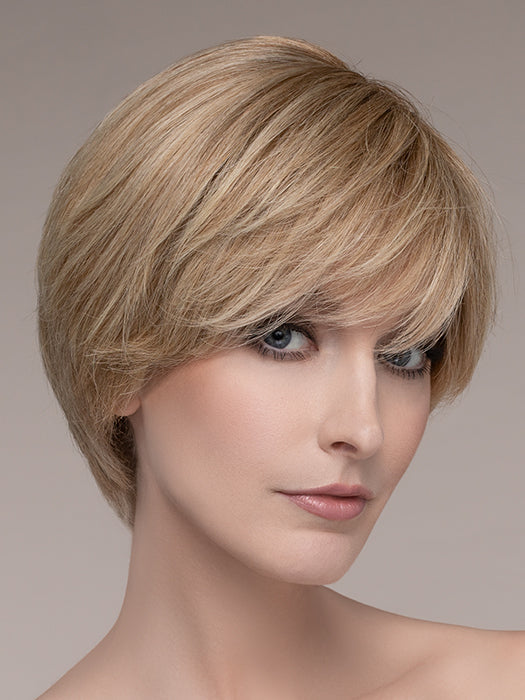 AWARD by ELLEN WILLE in SANDY BLONDE ROOTED 16.22.20 | Medium Blonde, Light Neutral Blonde, and Light Strawberry Blonde Blend with Shaded Roots