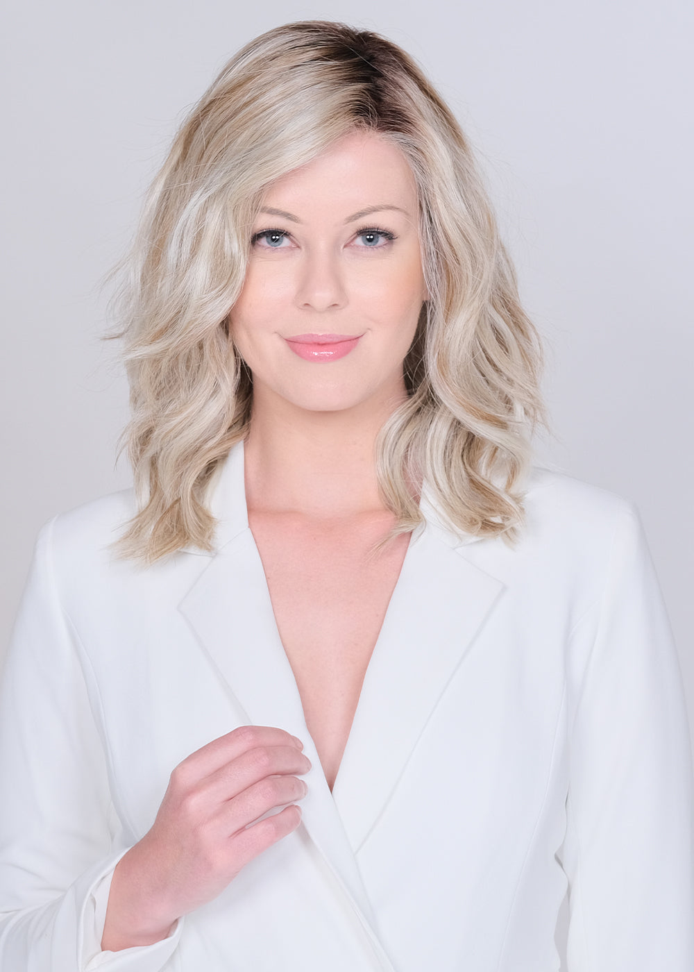 Belle Tress Hand-Tied Dalgona 16 V