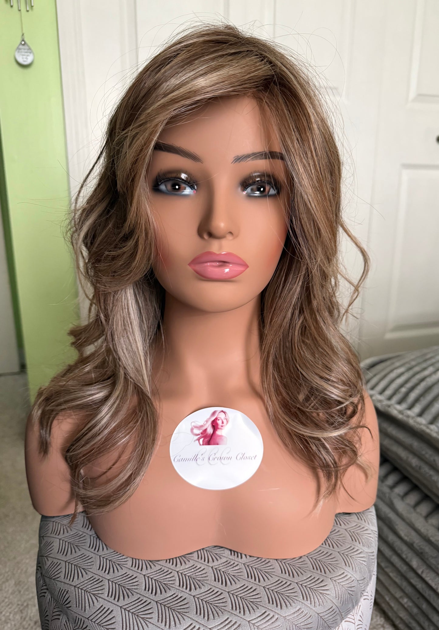 Belle Tress Santiago - Open Box - Macadamia Latte-R