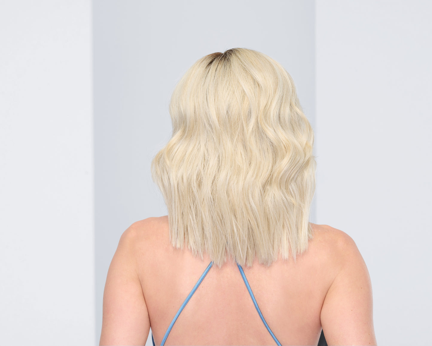 Raquel Welch Big Spender - Average Cap