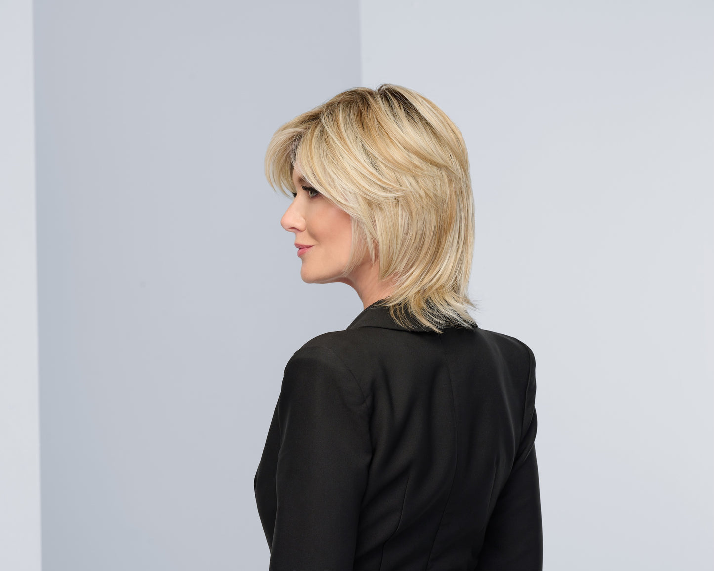 Raquel Welch Black Tie Chic - Average Cap