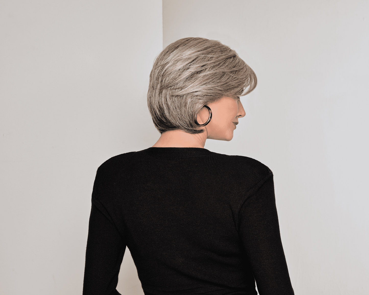 Raquel Welch Flash Forward - Average Cap