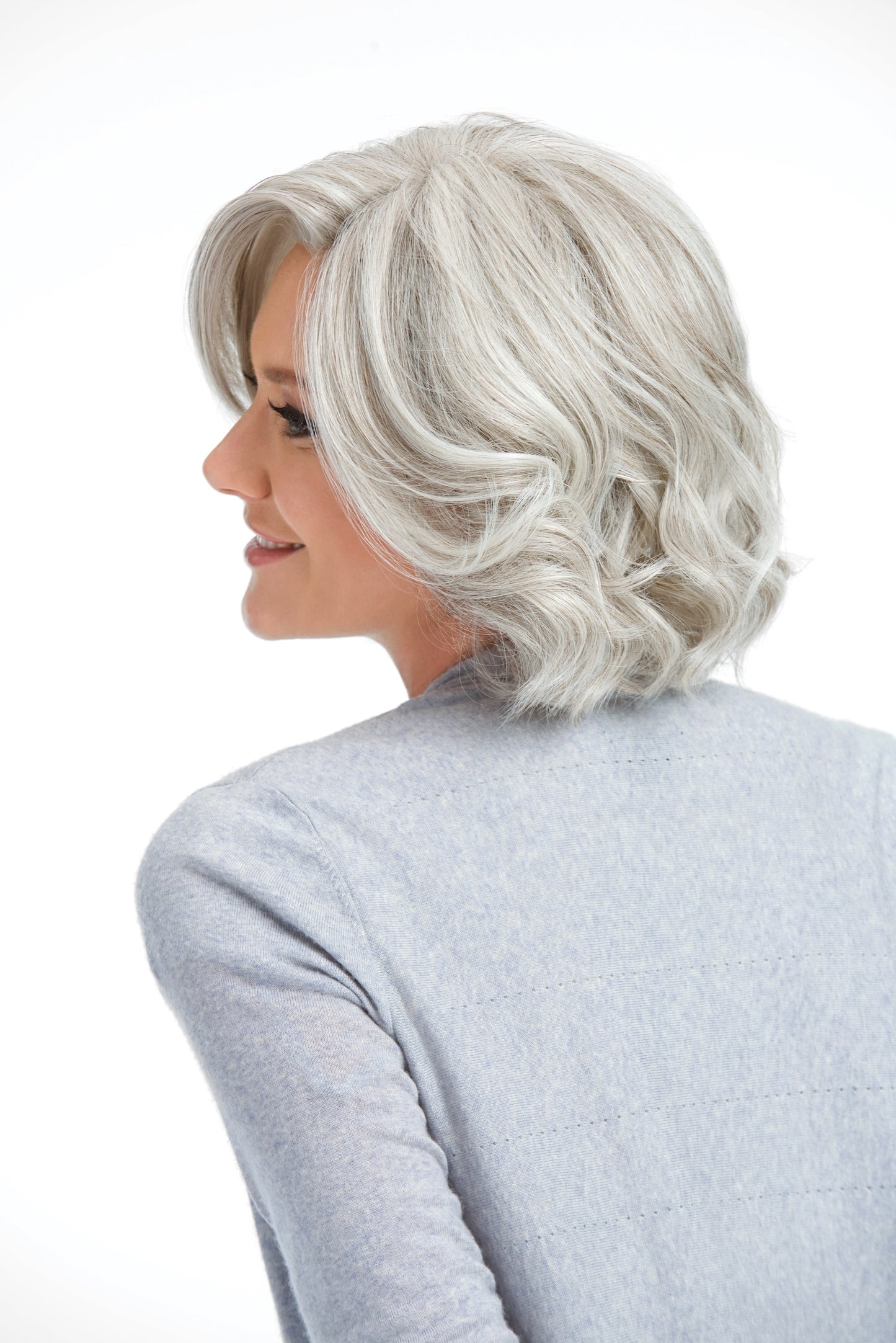 Raquel Welch Flirt Alert - Average Cap