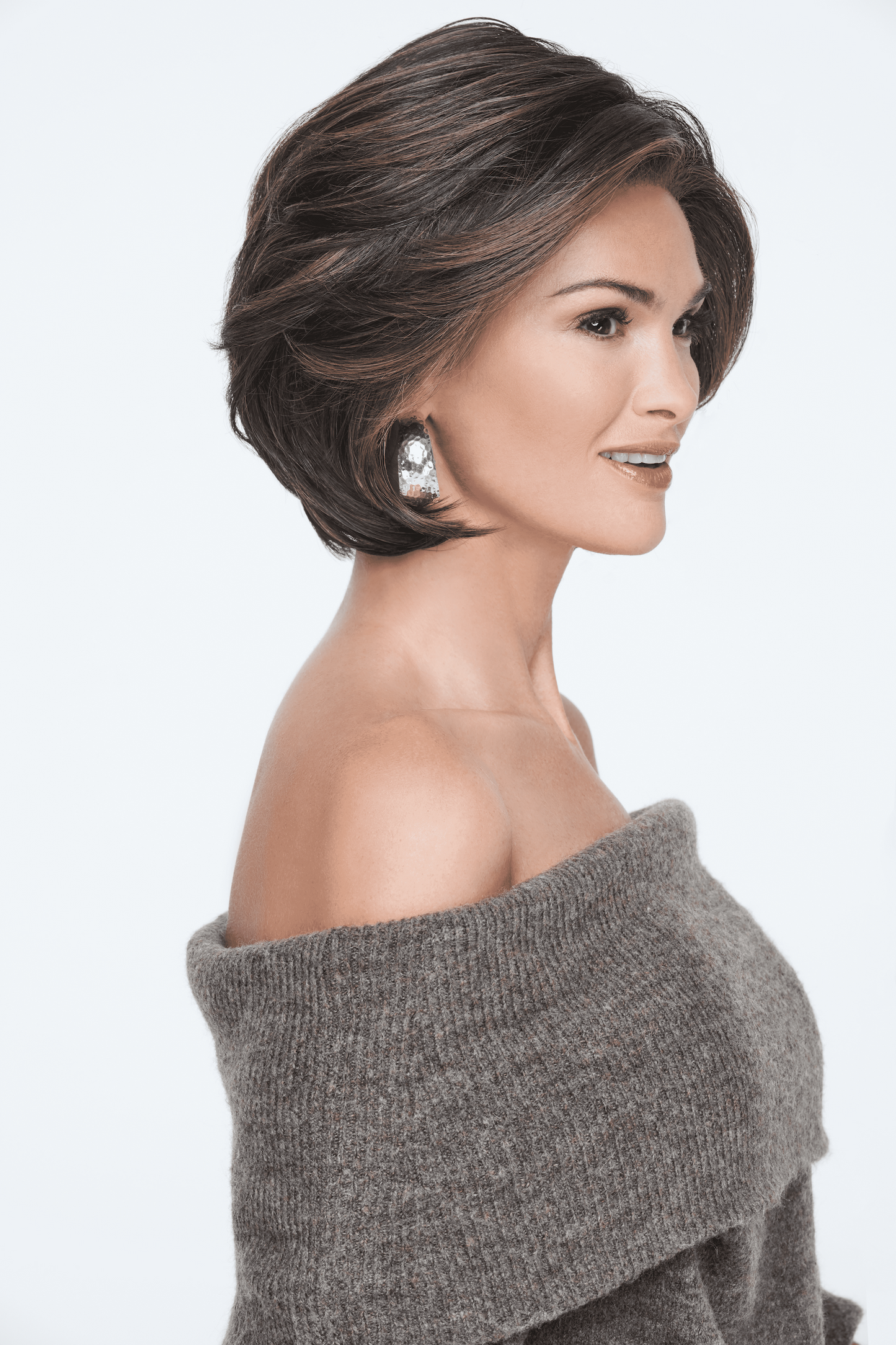 Raquel Welch In Charge - Average Cap