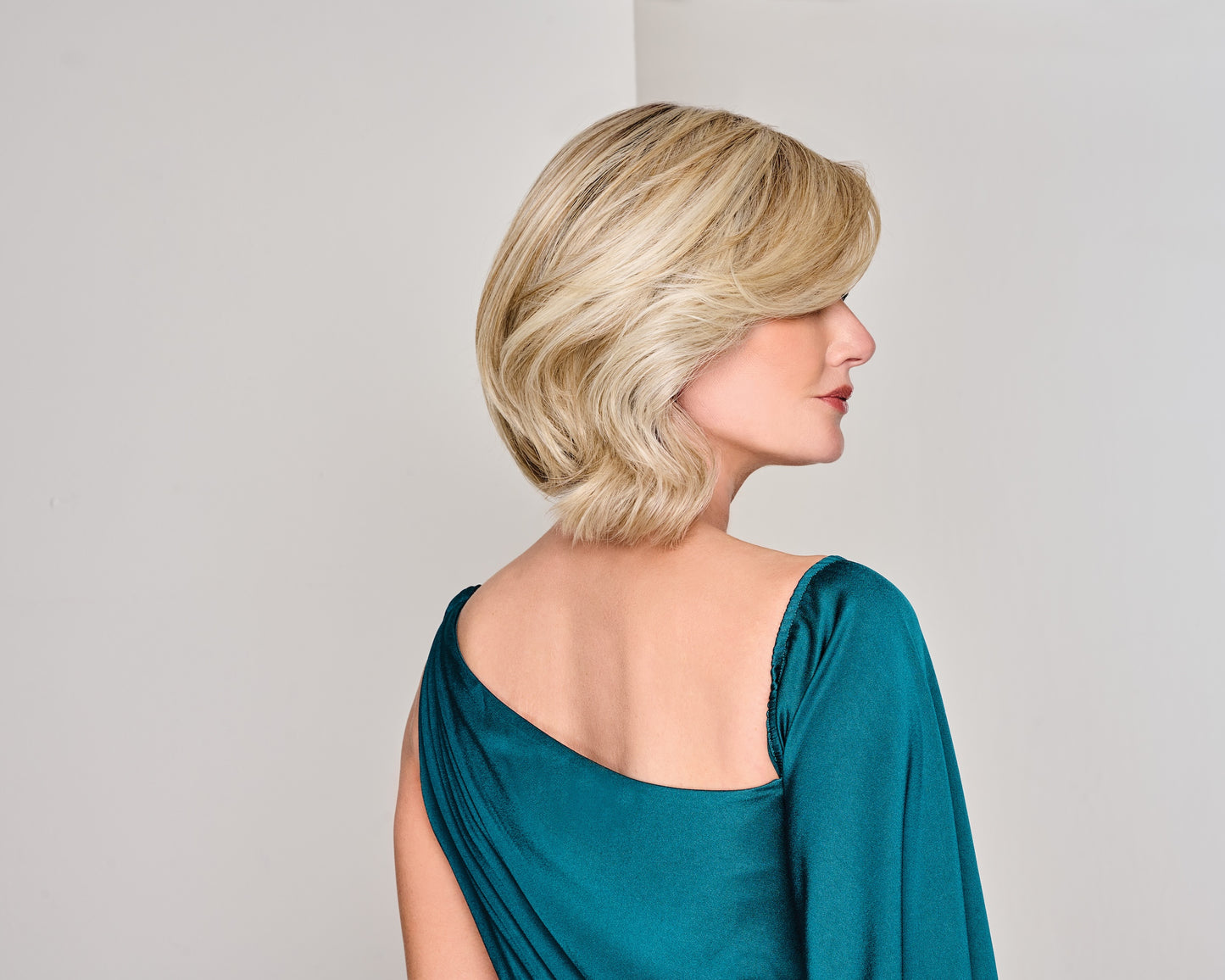 Raquel Welch Love Always, Raquel - Average Cap