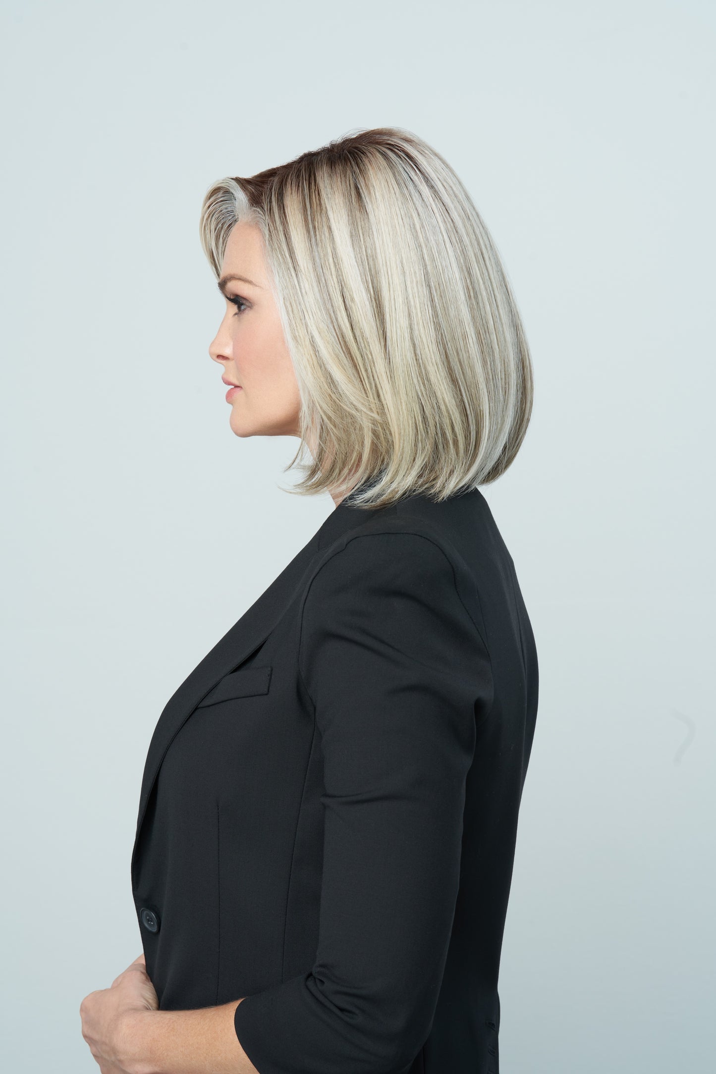 Raquel Welch Portrait Mode- Average Cap