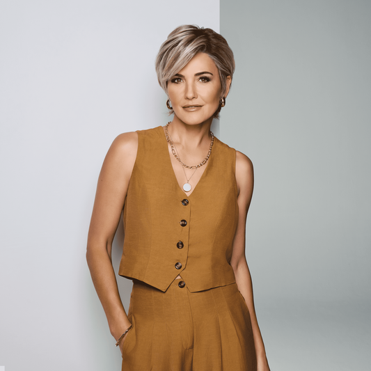 Raquel Welch Posh Premiere - Average Cap