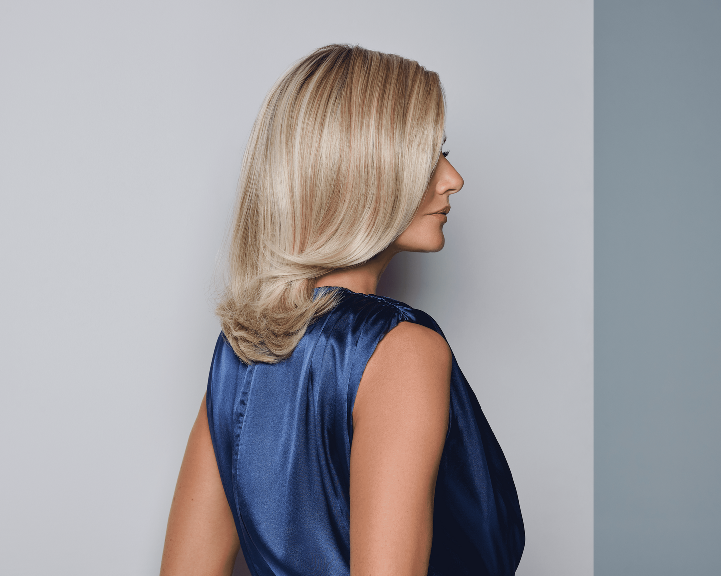 Raquel Welch Showrunner - Average Cap