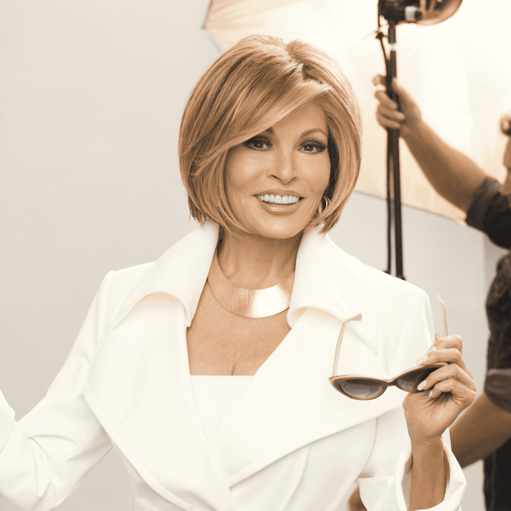 Raquel Welch Straight Up With A Twist - Average Cap