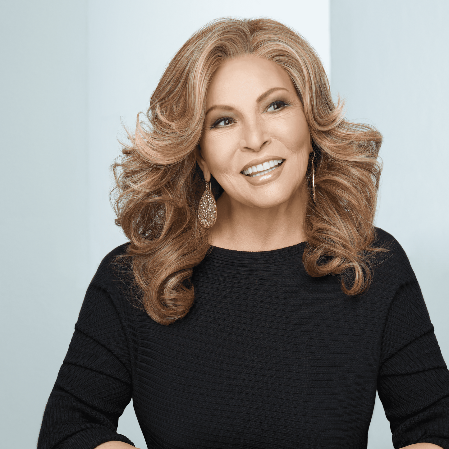 Raquel Welch Stroke Of Genius - Average Cap