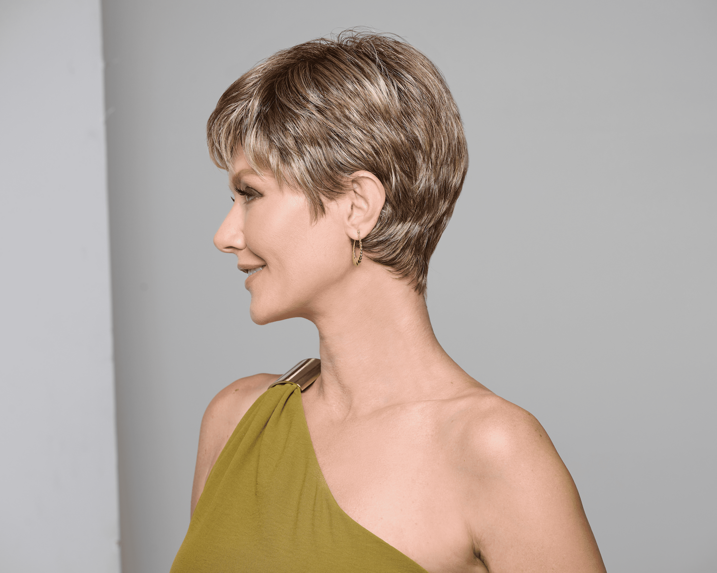 Raquel Welch Premium - Average Cap