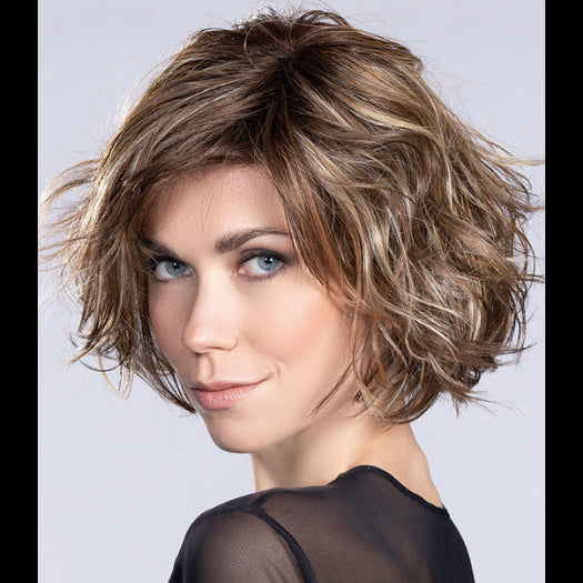 SOUND by ELLEN WILLE in TOBACCO ROOTED 12.26.27 | Lightest Brown, Light Golden Blonde, and Dark Strawberry Blonde Blend with Shaded Roots