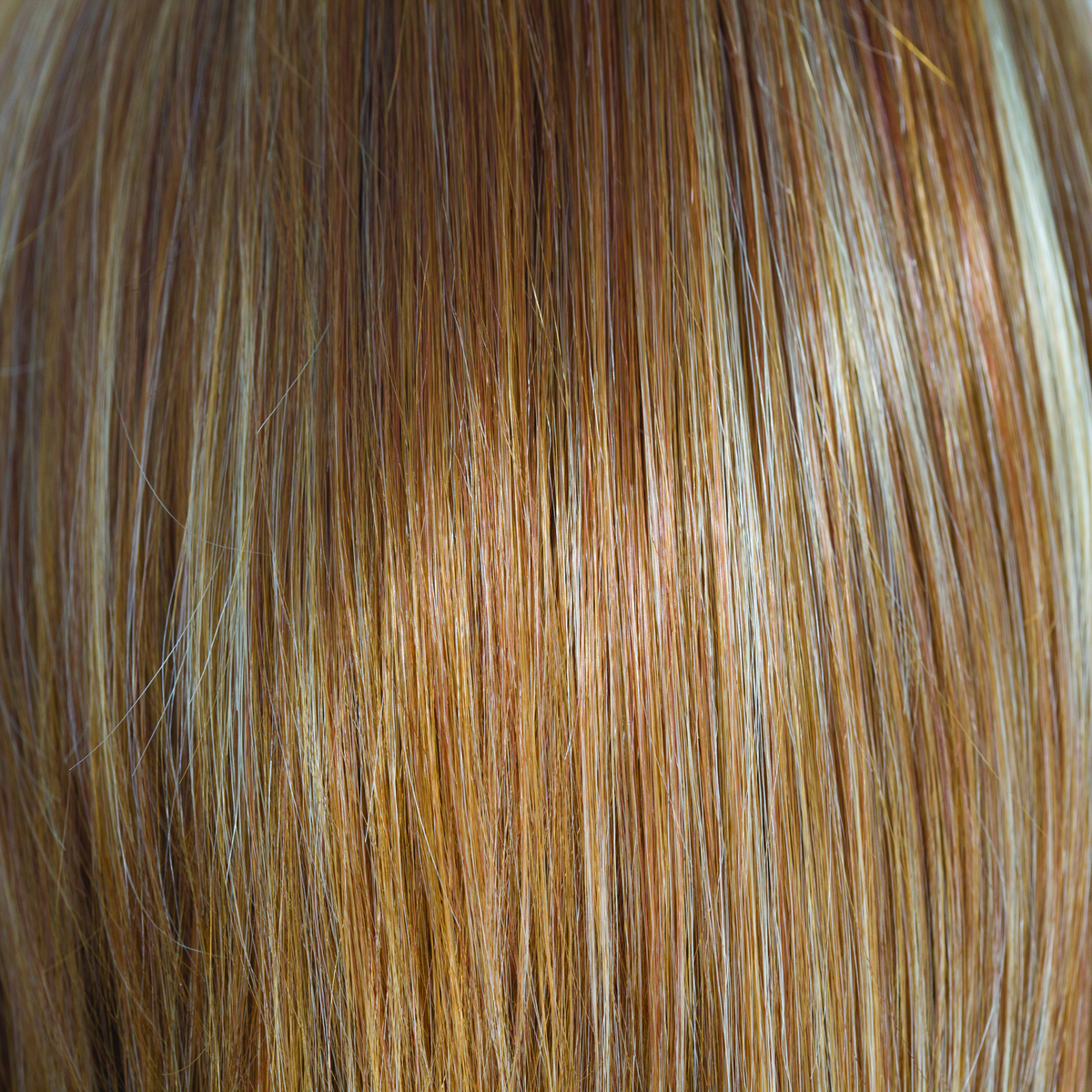 Apricot Frost - A blend of very cold icy blonde slices mixed with fine apricot and copper colors. 
