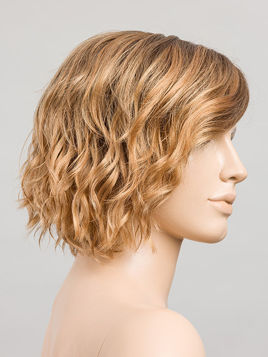 TOFFEE BLONDE TIPPED 27.20.9 | Dark Strawberry Blonde and Light Strawberry Blonde with Medium Warm Brown and Lighter Tipped Ends with Shaded Roots