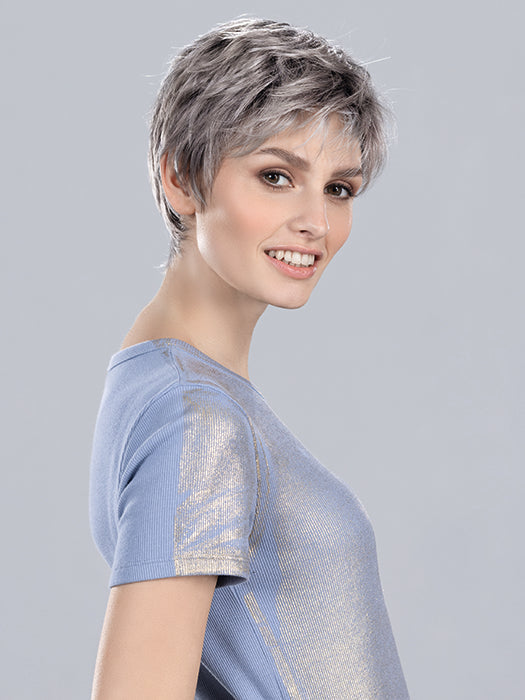 DEBBIE by Ellen Wille in METALLIC GREY ROOTED 60.51 | Pearl White, Darkest/Lightest Brown with Grey Blend with Shaded Roots