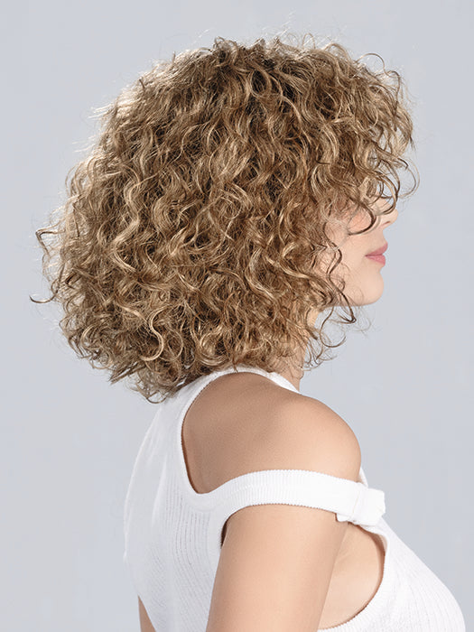 DISCO by Ellen Wille in LIGHT BERNSTEIN ROOTED 12.26.27 | Lightest Brown, Light Golden Blonde, and Dark Strawberry Blonde Blend with Shaded Roots