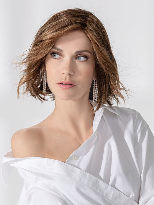 CHOCOLATE LIGHTED 830.27 | Medium Brown Blended with Light Auburn and Dark Strawberry Blonde with Highlights Throughout and Concentrated in the Front