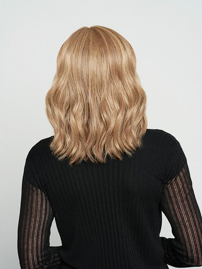 Raquel Welch Wavy Day - Average Cap