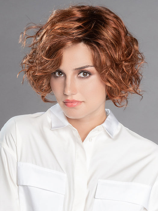 MOVIE STAR by ELLEN WILLE in SAFRAN RED ROOTED 29.28.33.130 | Copper Red and Light Copper Red with Dark Auburn and Deep Copper Brown Blend with Shaded Roots