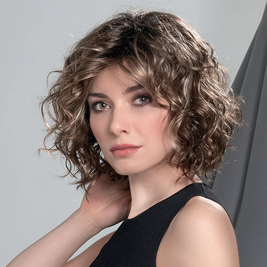 ONDA by ELLEN WILLE in NUT MULTI SHADED 830.26.27 | Medium Brown base with Light Golden Blonde highlights and Light Auburn lowlights