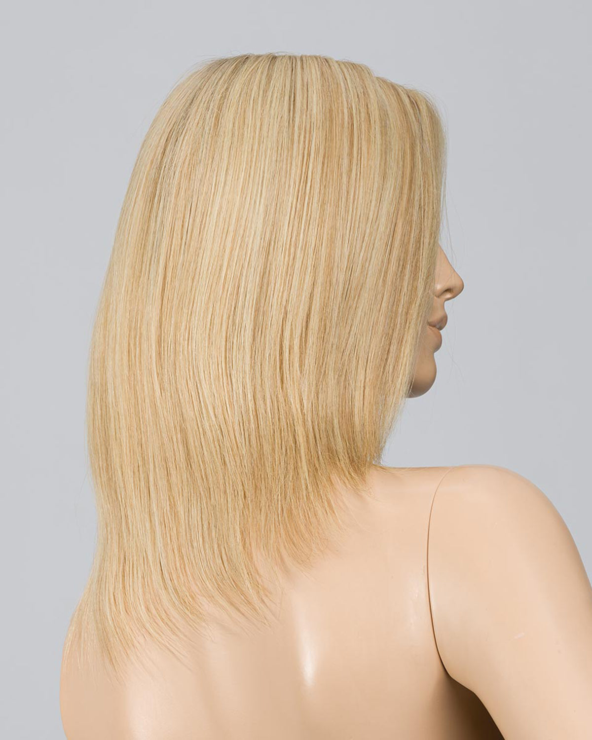 CHAMPAGNE ROOTED 22.26.16 | Light Neutral Blonde, Light Golden Blonde, and Medium Blonde Blend with Shaded Roots